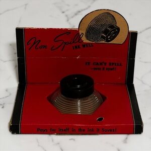 Vintage WWII Era Bakelite & Glass Non-Spill Inkwell with Display New